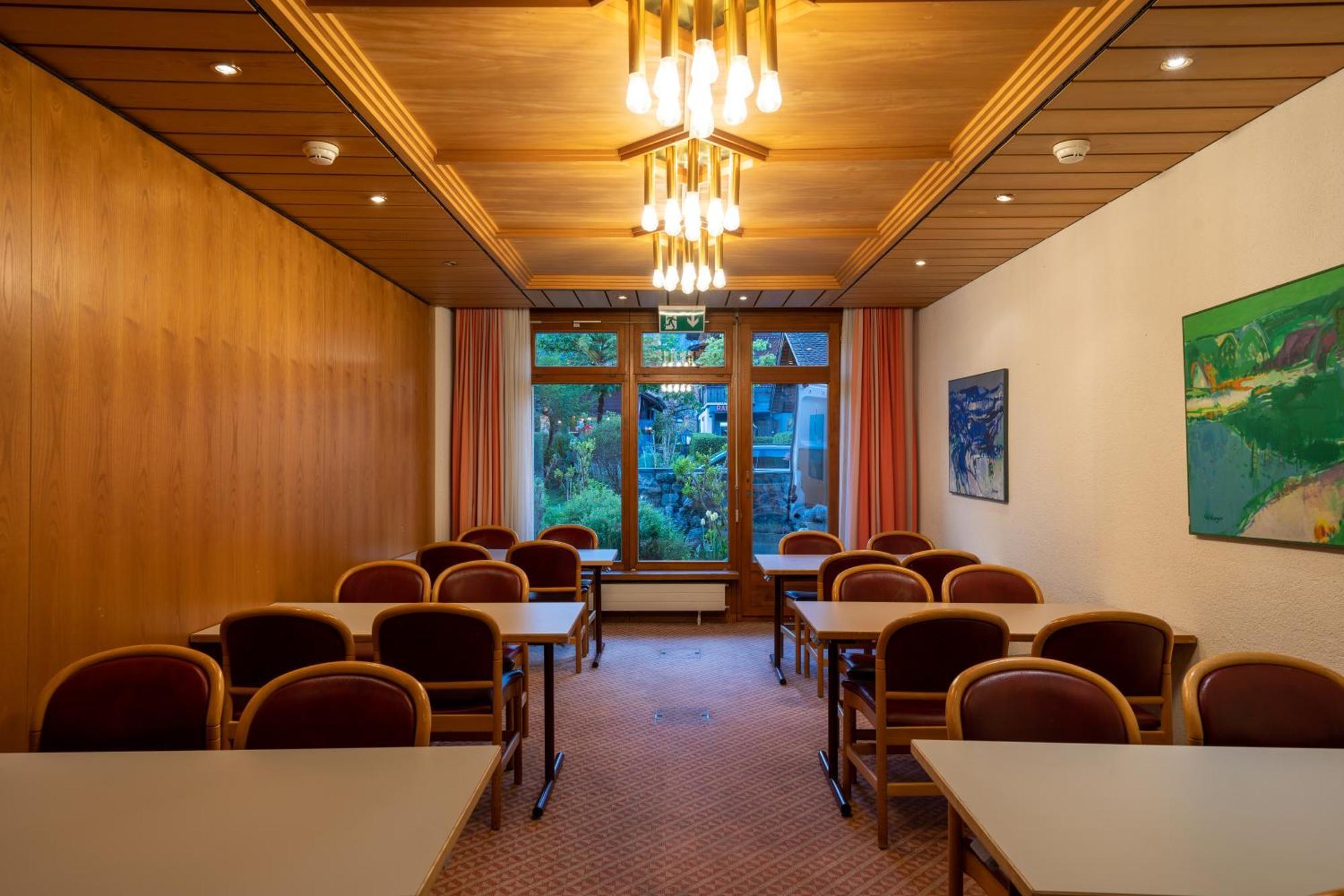 Hotel Aeschipark Aeschi Bei Spiez Bagian luar foto