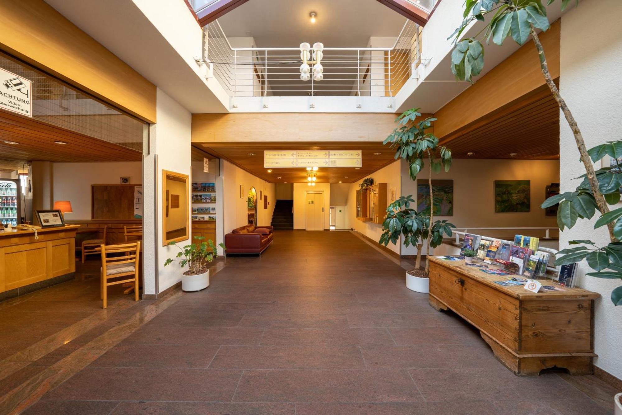 Hotel Aeschipark Aeschi Bei Spiez Bagian luar foto