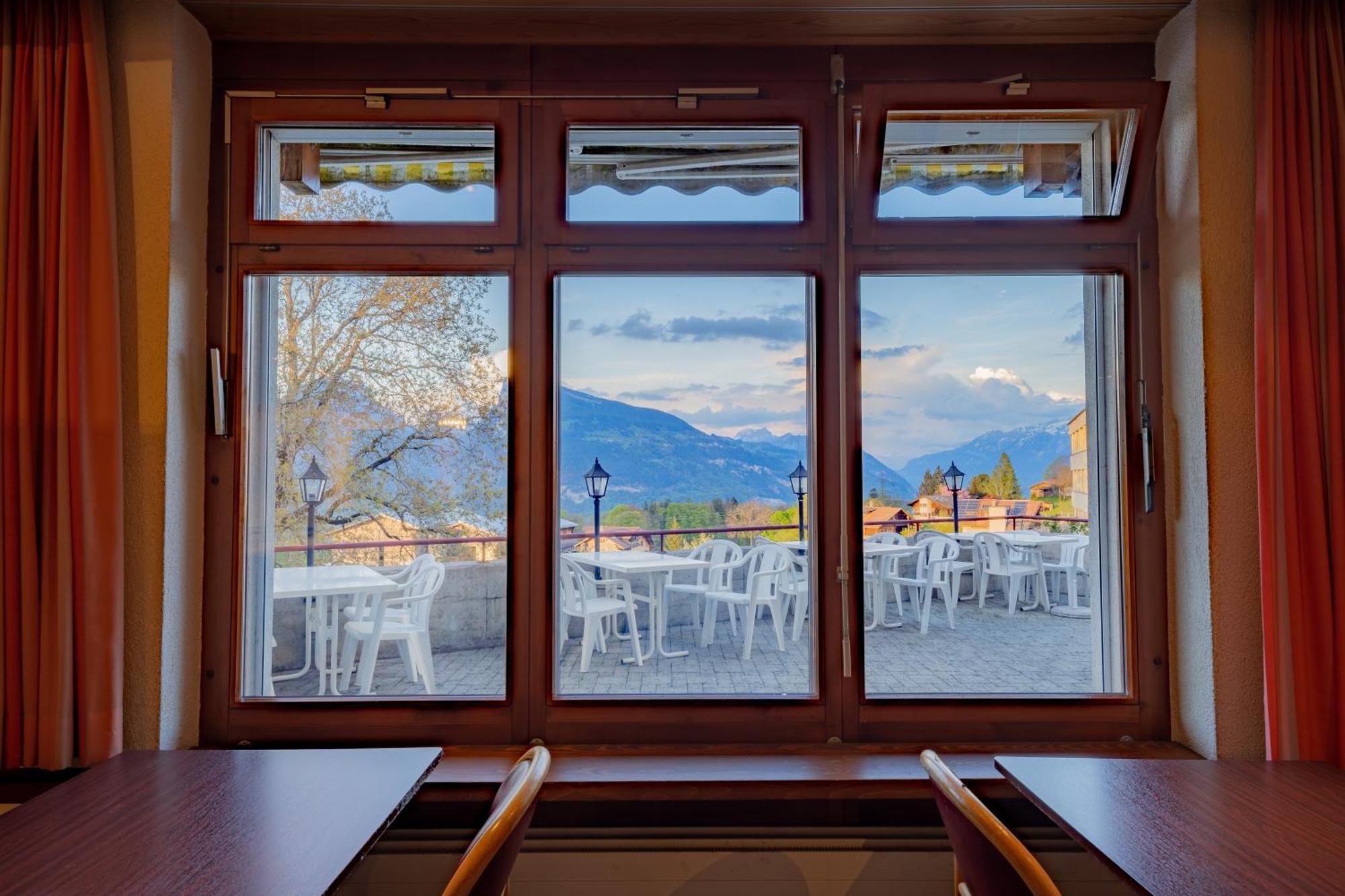 Hotel Aeschipark Aeschi Bei Spiez Bagian luar foto