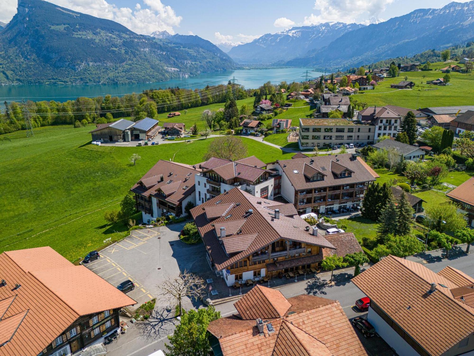 Hotel Aeschipark Aeschi Bei Spiez Bagian luar foto